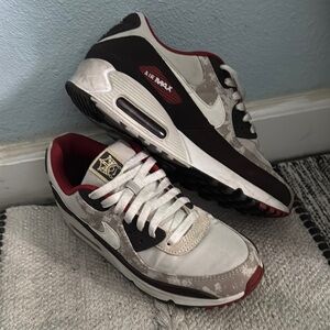 Nike Air Max Men's Shoes - Black and White